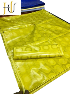 Bazin Uni – Le tissu incontournable pour vos tenues