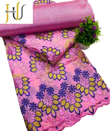 Tissu Lessi – Complet prêt à sublimer vos tenues