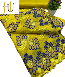 Tissu Lessi – Complet prêt à sublimer vos tenues