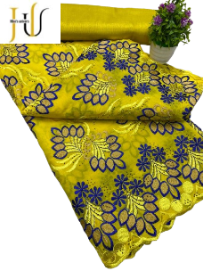 Tissu Lessi – Complet prêt à sublimer vos tenues